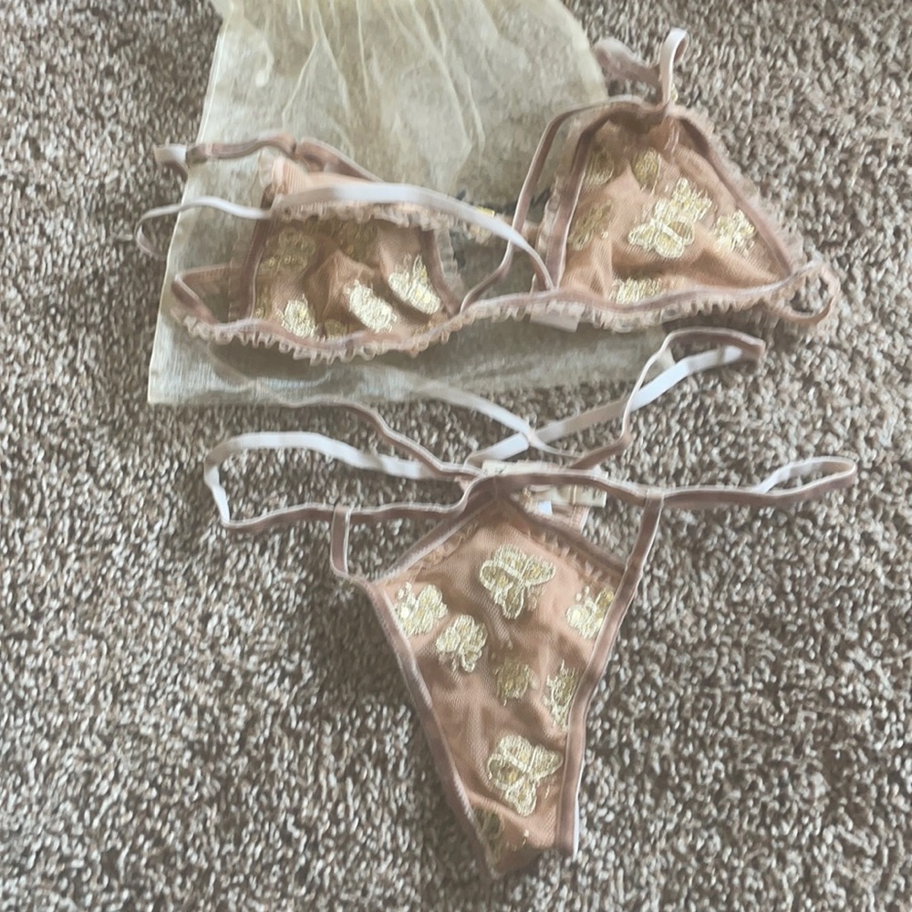 For love and lemons lingerie set new without tags